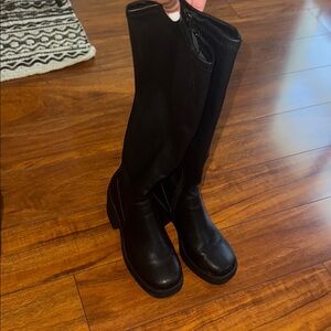 Elegant Black Women's Boots